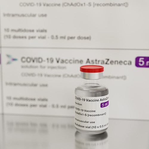 Vaccino Astrazeneca <br />&copy; Paul_McManus