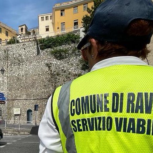 Ausiliare del traffico a Ravello<br />&copy; Comune di Ravello