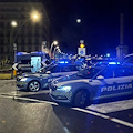 Aggredisce gli agenti in piazza Garibaldi: arrestato giovane con coltello