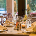 Bacoli, chiuso ristorante per cerimonie: sale abusive per un volume di oltre 500 metri cubi