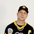 Clementino: il nuovo singolo “Sorridi e vuoi fumare” e due concerti speciali a Milano e Napoli 