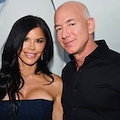 Dal fidanzamento a Positano alle nozze a Venezia: Jeff Bezos e Lauren Sanchez saranno presto marito e moglie 