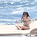 Elizabeth Tabish in Costiera Amalfitana a bordo di Amalfi Sails