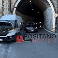 Furgone bloccato all'imbocco di Atrani, rallentamenti al traffico all'ingresso e all'uscita del paese 