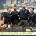 Gioielli pagati con soldi falsi: arrestati due truffatori a Milano, refurtiva restituita