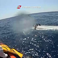 Morta la bimba di 6 anni sbarcata a Lampedusa, aveva navigato per giorni senza acqua e cibo