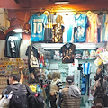 Napoli, operazione anticontraffazione: sequestro nel centro storico