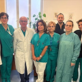 Napoli, si presenta all'Ospedale Pellegrini con dolore toracico: aveva un tappo di bottiglia bloccato nell'esofago!