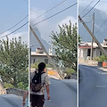 Paura a Vico Equense, durante lavori cede palo Enel che invade parte della careggiata 