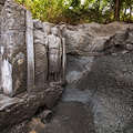 Pompei: da uno scavo affiora un rilievo funebre da una tomba monumentale presso la Necropoli di Porta Sarno