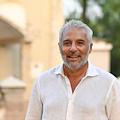 Precipita dal cavalcavia, morto l'ex candidato sindaco di Frignano Enzo Natale: non si esclude il gesto volontario 