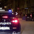 Pusher sfreccia in auto senza patente con crack e cocaina in tasca: arrestato a Caserta 