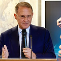 Regionali, Cirielli lancia il "Reddito di Promozione": «Dal sussidio all’autonomia, investiamo sulle competenze»