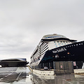 Salerno, attraccata la nave da crociera Mein Schiff 4: è il primo scalo nel calendario di maggio 