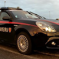 Torino. Carabiniere tenta di impedire una rapina, colpito da due coltellate al petto