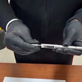Traffico di armi a Napoli, i Carabinieri scoprono "penne-pistola" e un vero arsenale in casa di un 27enne