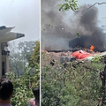 Tragico incidente aereo: volo Air India diretto a Londra precipita dopo il decollo, a bordo 242 persone