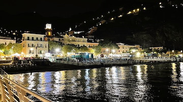 A Minori un progetto di sicurezza notturna: pattugliamenti nelle aree sensibili per prevenire schiamazzi e tutelare il bene pubblico 