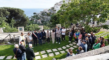 A Vietri sul Mare inaugurato "Il giardino delle muse" un terrazzo sul mare per momenti di svago e cultura 