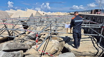 Acciaroli, sequestro per abusivismo demaniale nel porto: occupati oltre 160 mq senza autorizzazione