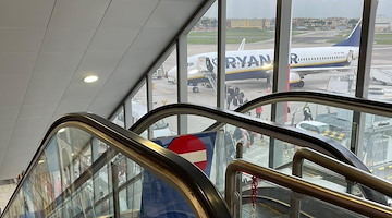 Aeroporto di Napoli, la chiusura slitta a novembre 2026: parte dei voli trasferiti allo scalo Salerno-Costa d'Amalfi 