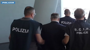 Arrestato e estradato in Italia dopo oltre 20 anni di latitanza: 56enne albanese atterra a Fiumicino