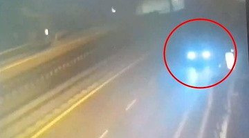Auto contromano in autostrada nella notte a Trieste: conducente ubriaco, trovato accasciato sul volante 