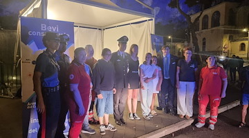 "Bevi Consapevole": ad Amalfi e Maiori l'iniziativa con Carabinieri, Rotary e Croce Rossa. Prossima tappa a Positano 