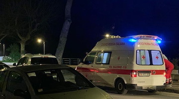 Bimba di 6 anni si sente male durante il concerto di Umberto Tozzi a Maiori: tempestivo l'intervento dei sanitari 