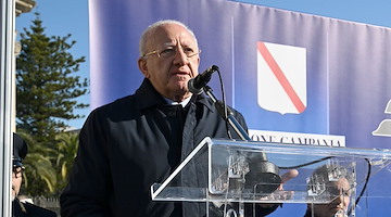 Campania, Vietri (FdI): “Spesi 400 mila euro per propaganda autocelebrativa, l'ennesimo spreco di De Luca" 