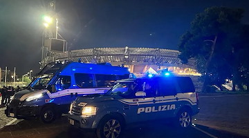 Controlli durante Napoli-Torino: sanzionati parcheggiatori abusivi e ambulanti 