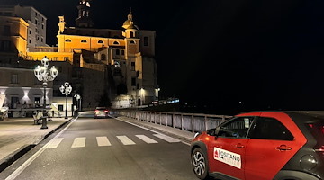Costiera Amalfitana parco a tema per ricchi anziani 