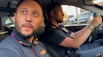 Emozione per la Polizia di Stato: il salernitano Christian Di Martino torna in servizio un anno dopo l'aggressione