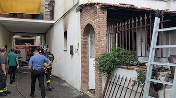 Esplosione a Meta: morti due anziani in seguito a una fuga di gas