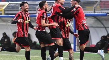 Il Sorrento torna a vincere contro il Messina e conquista la salvezza