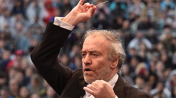 Minacce, pressioni e polemiche: annullato il concerto di Gergiev alla Reggia di Caserta
