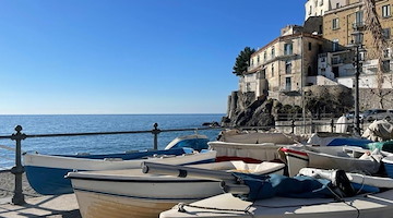 Minori, odori sgradevoli in Piazza Cantilena e sul Lungomare California: le azioni del Comune 