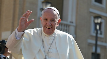 Polemiche a Corsano: fuochi d'artificio nel giorno della morte di Papa Francesco. Il disappunto dell’Arcidiocesi
