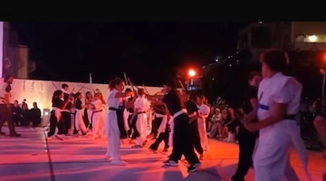 Positano celebra le sue leggende: arte e musica per lo spettacolo in Piazza Flavio Gioia