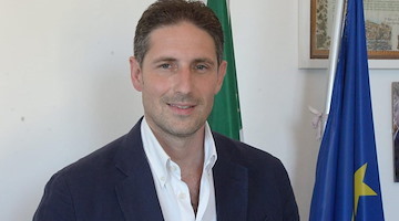 Positano, Sindaco Guida replica al dimissionario Russo: “Accuse infondate e gravi”