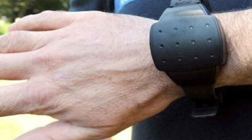 Recide il braccialetto elettronico: un arresto ad Acerra 