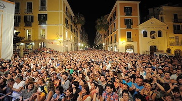 Salerno, presentata la XIII edizione della Notte Bianca. Sindaco Napoli: «Parte integrante dell’estate salernitana»