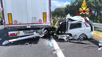 Terribile incidente sull'A30, uomo trasferito in codice rosso in ospedale 