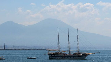 Torna “Vedi Napoli d’estate e poi Torni”, 38 itinerari tematici alla scoperta della città 