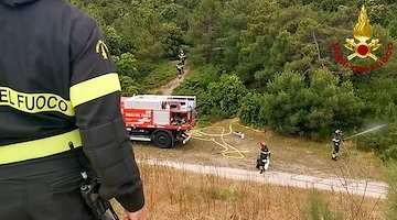 Tragedia a Massa Lubrense, 65enne muore dopo aver segnalato un incendio. Aperta inchiesta 