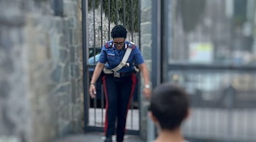 Trova il coraggio di denunciare le violenze del marito: donna si reca con i figli minori alla Caserma di Amalfi 
