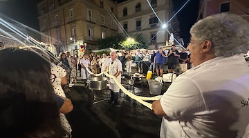 Vico Equense, oltre 15.000 presenze per "A Vico per Cacio 2025": un successo di pubblico, emozioni e tradizione