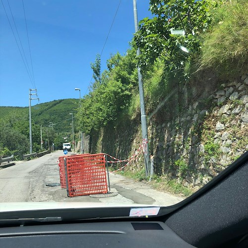 A breve la SP2 non sarà più "groviera", in corso lavori ripristino manto stradale sulla Chiunzi-Maiori