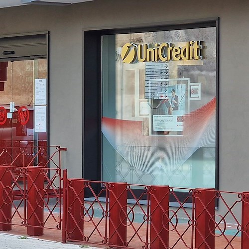 Filiale Unicredit di Maiori<br />&copy; Massimiliano D'Uva