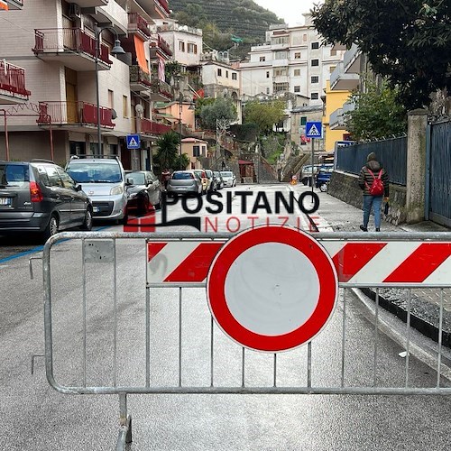 A Maiori sprofonda la strada in Via Nuova Chiunzi<br />&copy; Massimiliano D'Uva